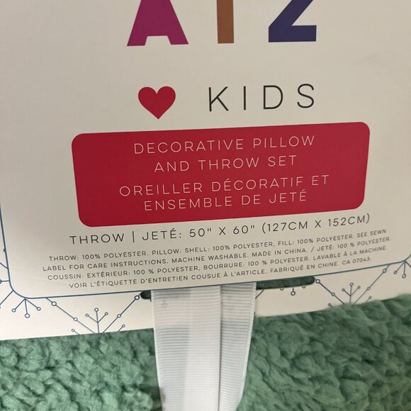 NOVOGRATZ KIDS Decorative Pillow & Throw Set Kids Green Dinosaur NEW - Picture 3 of 3